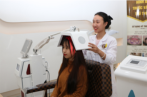 Điều trị rụng tóc bằng Laze tại 38 Nguyễn Du - Hà Nội